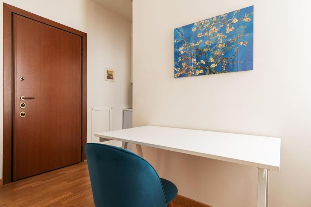 Studio Apartment Brera Milán Exterior foto