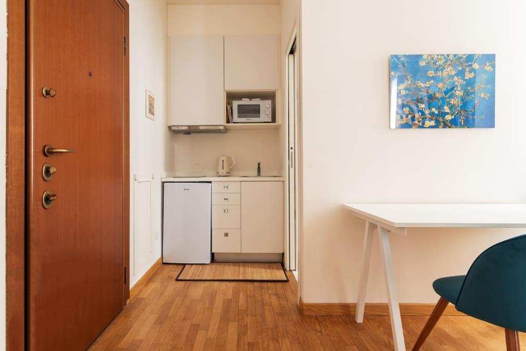 Studio Apartment Brera Milán Exterior foto